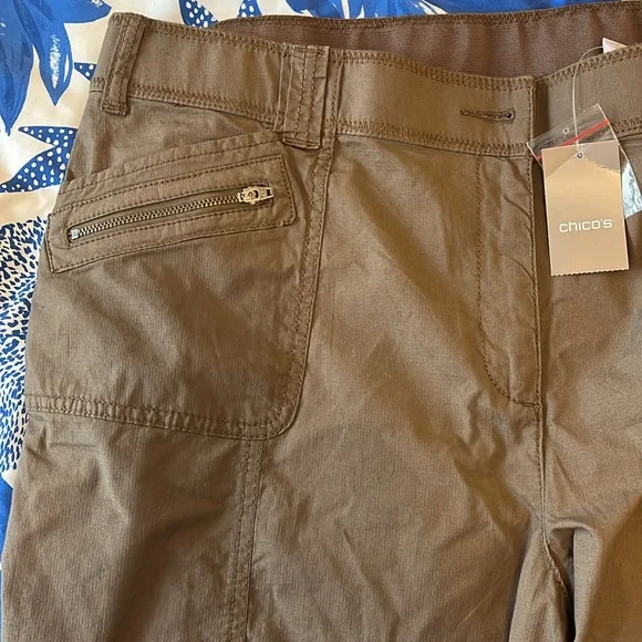 Chico’s Ripstop Utility Crop Cairo Brown, Size 3 NWT - Picture 3 of 5